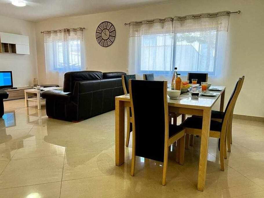Апартаменти Mar E Sol By T3 Wifi E Estacionamento Куартейра Екстер'єр фото
